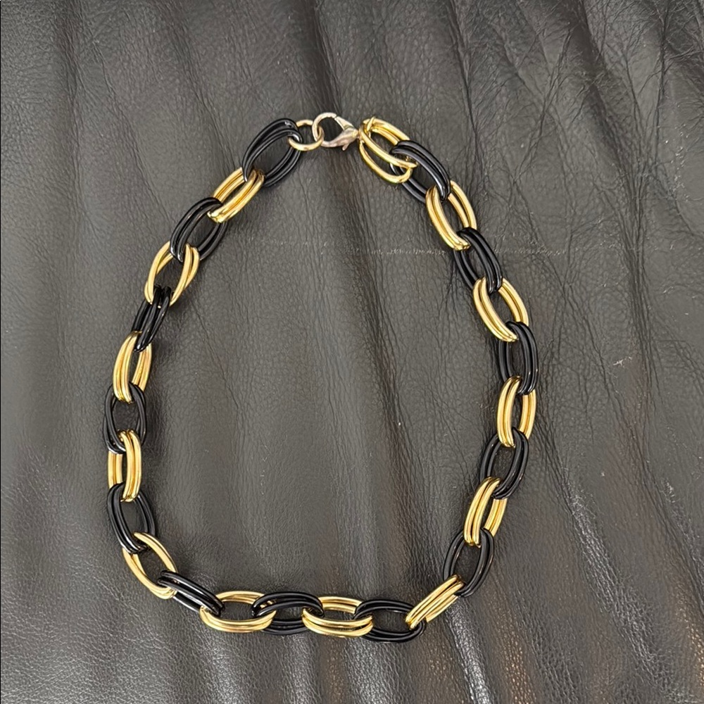 Elegant Black and Gold Chain Necklace